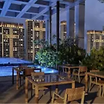 Revo, Aurora-Pavilion 22
